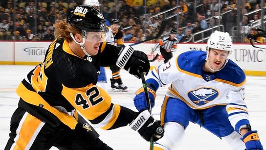 Penguins extend qualifying offer to Kapanen, not Heinen taken in Cranberry, Pa. (Penguins)